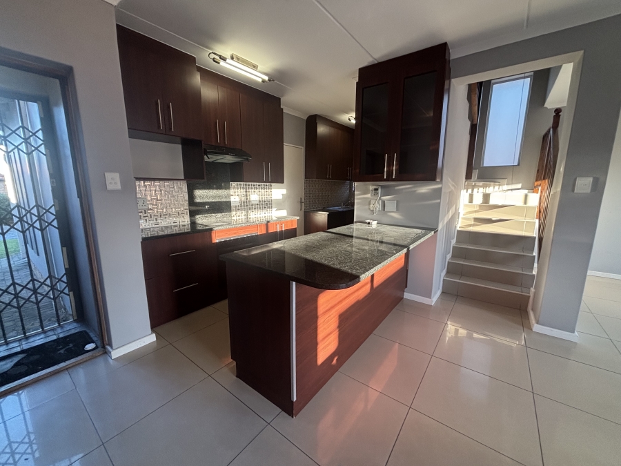 To Let 3 Bedroom Property for Rent in South End Eastern Cape